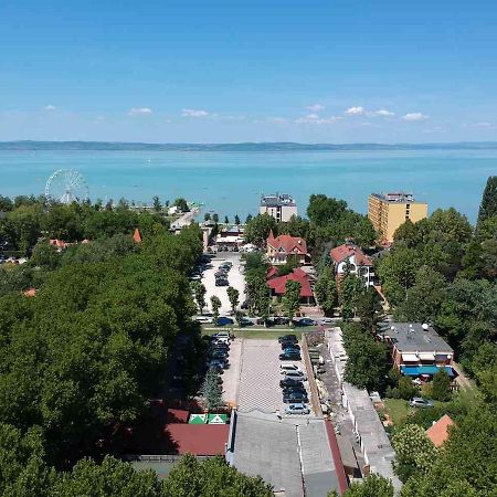 Balaton Apartmanhaz Шіофок Екстер'єр фото