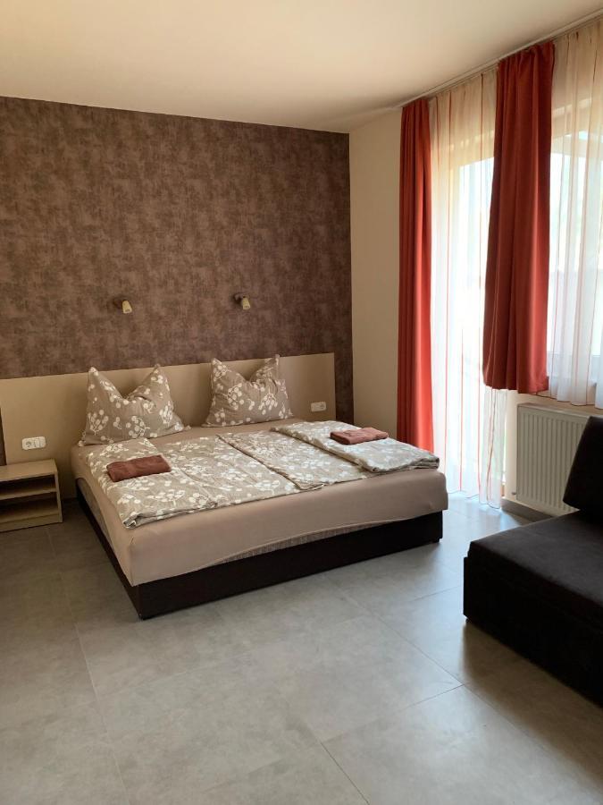 Balaton Apartmanhaz Шіофок Екстер'єр фото