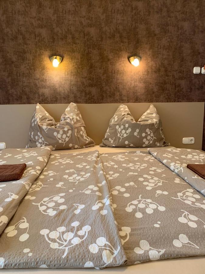 Balaton Apartmanhaz Шіофок Екстер'єр фото