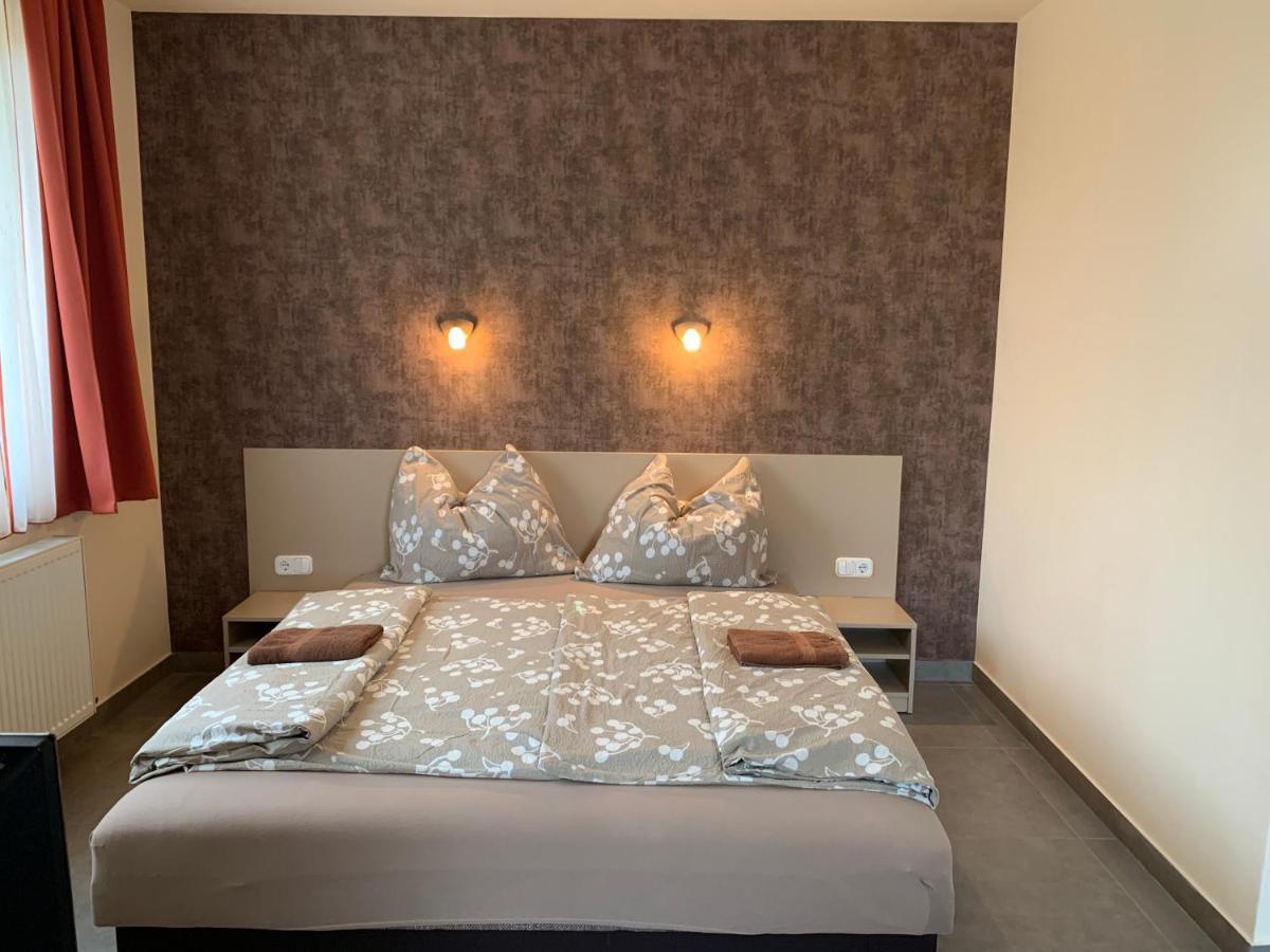 Balaton Apartmanhaz Шіофок Екстер'єр фото